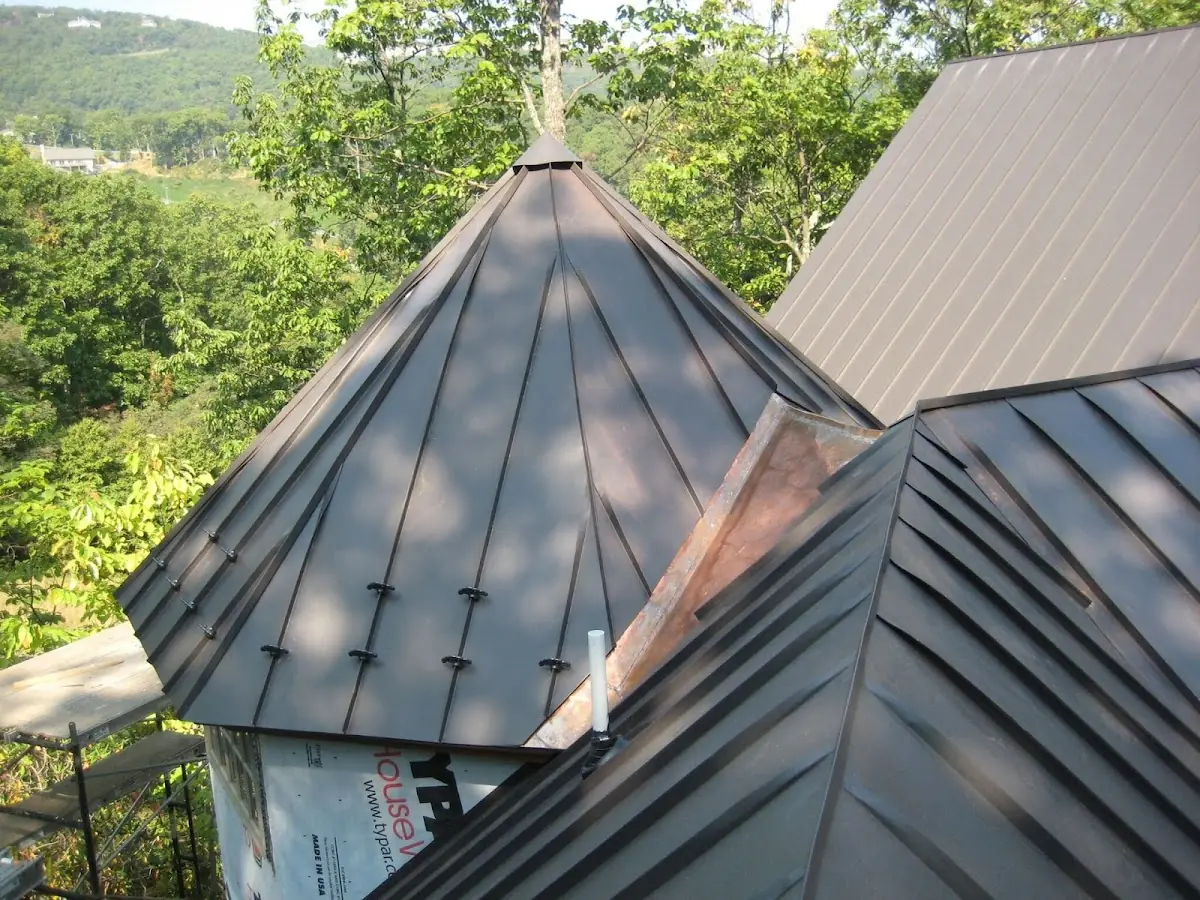 Professional Roof Tarp Installation by Craftsman Roofing in Norco Farms